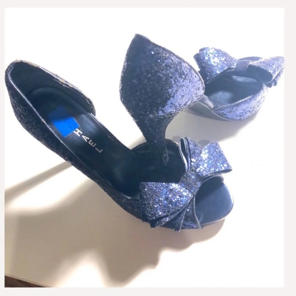 Michael Shannon Shoes - 💙Michael Shannon “Lolita” Blue Sparkle Bow Heels